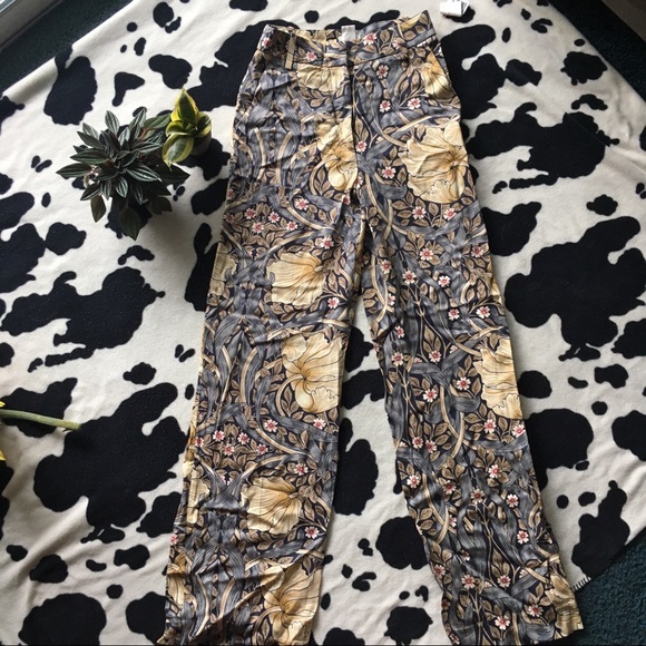 Super High Rise Pattern Wide Leg Pants - Picture 2 of 6